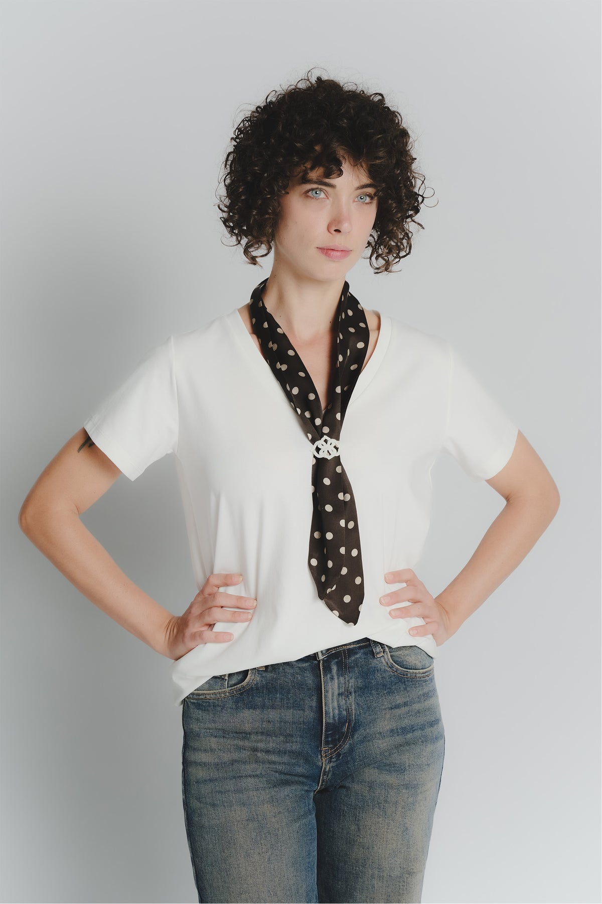 T-shirt Bianca con Foulard a Pois Testa di Moro woman Barone firenze - 1